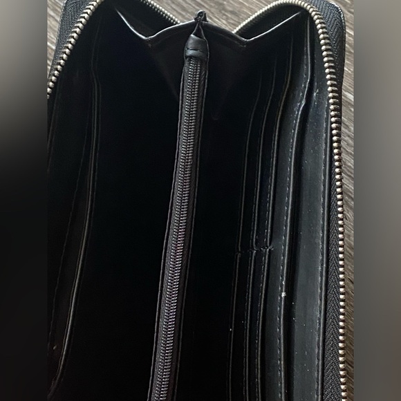 Guess Black Leather Logo Wallet - Picture 8 of 10